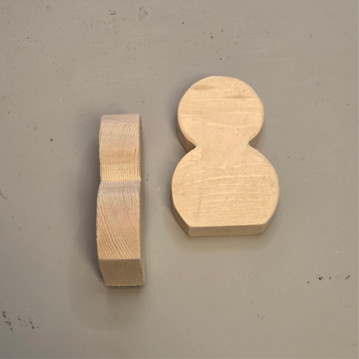 Set of 2 Unfinished Wood Snowman Cutouts